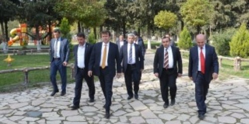 Başkan Erkoç Türkoğlu`nda