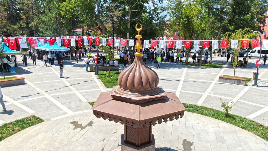 Arslanbey Millet Konağı ve Göksun Şehir Meydanının açılışı yapıldı