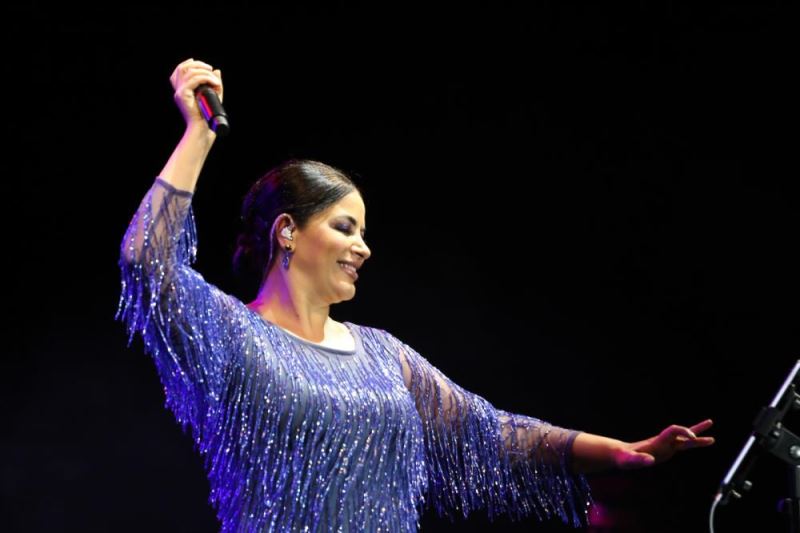 Zara 30 Ağustos Zafer Bayramı’nda Kaş’ta konser verdi 