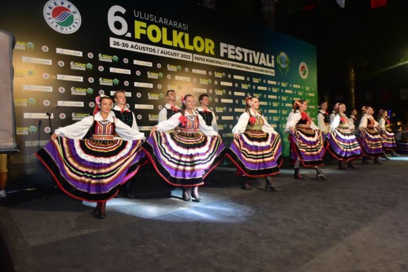 6. Uluslararası Folklor Festivali, dünyanın ve Türkiye