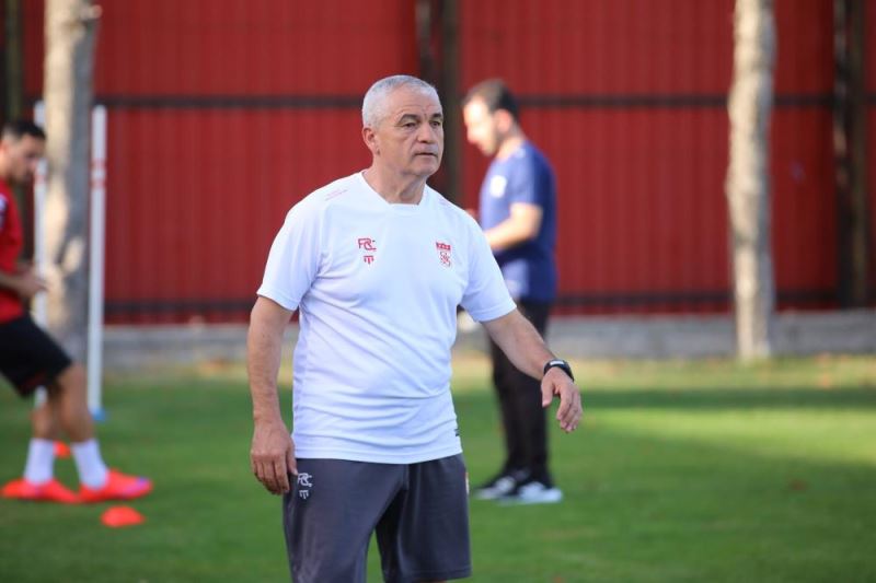 Sivasspor Teknik Direktörü Çalımbay: 