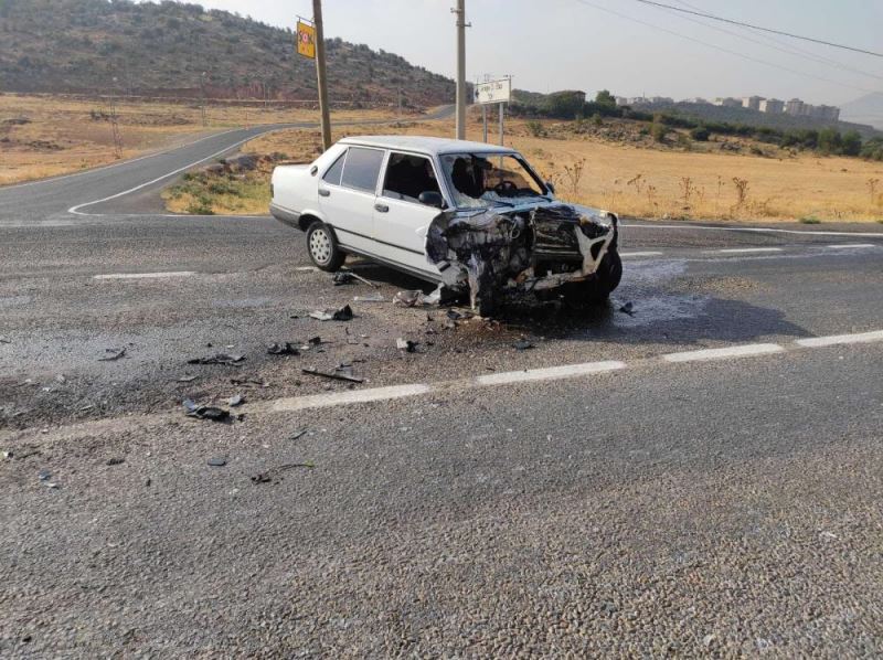 Gaziantep’te 2 trafik kazasında 4 kişi yaralandı