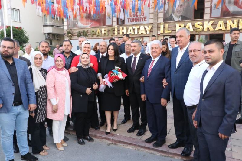 AK Parti Genel Başkan Yardımcısı Jülide Sarıeroğlu, Hatay