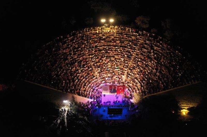Kaş Gençlik Festivali başladı 