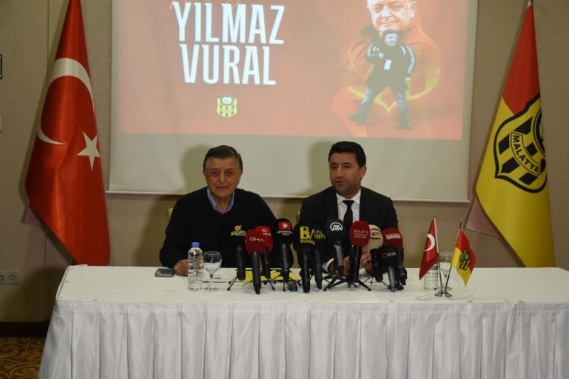 Yeni Malatyaspor, Yılmaz Vural ile sözleşme imzaladı