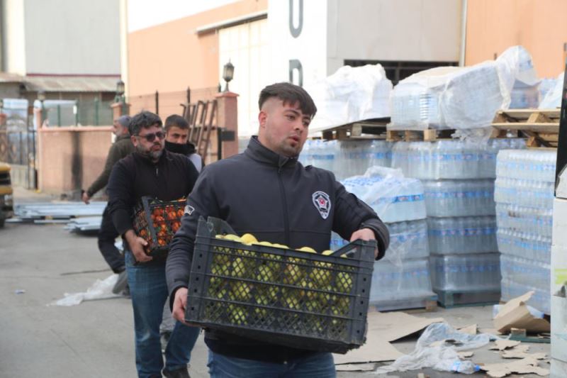 Verdiğin Senindir İnsani Yardım Derneği Kahramanmaraşlı 20 bin depremzedeye yemek hazırlıyor