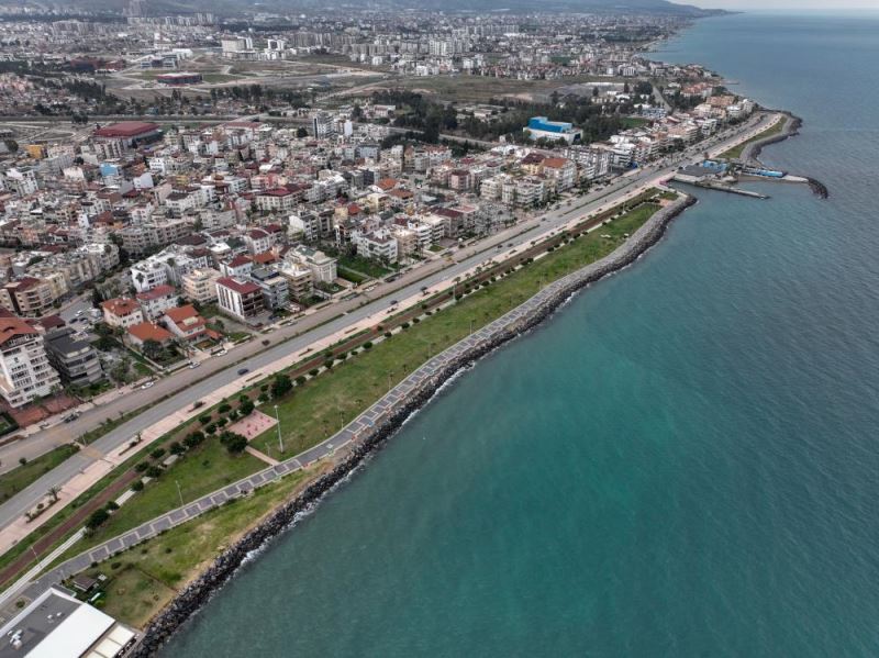 Depremlerin vurduğu İskenderun