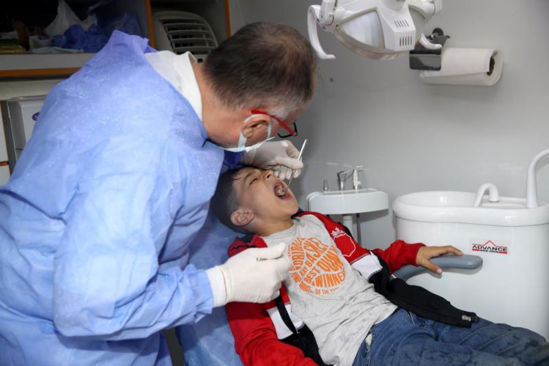 Gönüllü diş hekimleri Kahramanmaraş