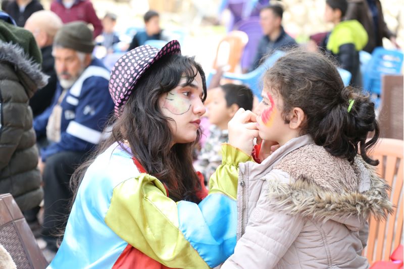 Marmara depremini çocukken yaşayan gönüllüler, Kahramanmaraş