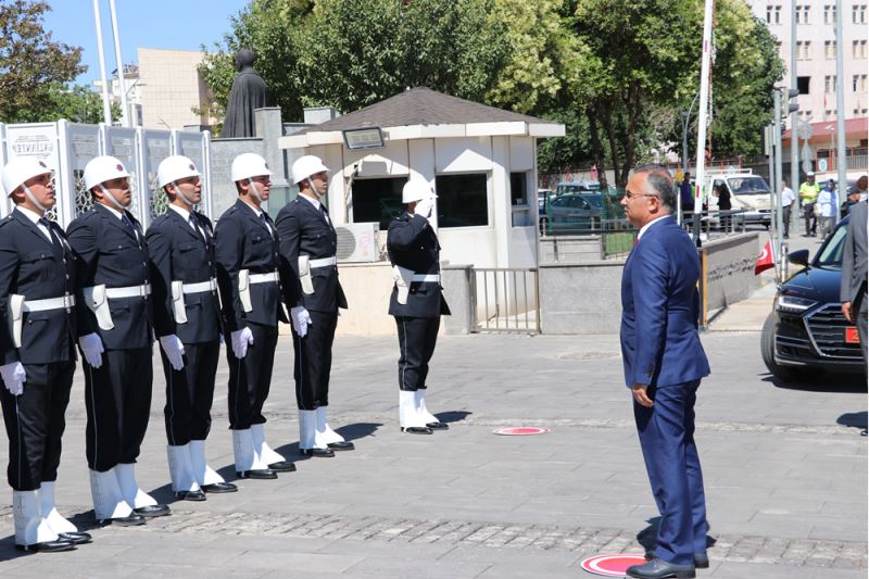 Gaziantep Valisi Çeber, göreve başladı