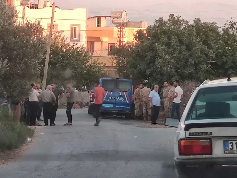 Bir kişi tartıştığı kayınpederini öldürdü, eşini yaraladı 