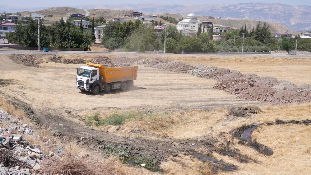 Dulkadiroğlu Belediyesi Sosyal Etkinlik Alanları İçin Kolları Sıvadı 