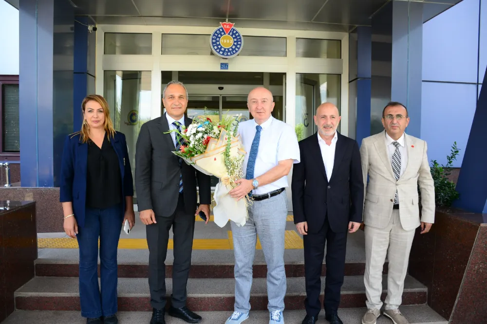 Cumhuriyet Halk Partisi Heyeti ‘Eğitim Buluşmaları’ Kapsamında Rektör Yasım’ı Ziyaret Etti