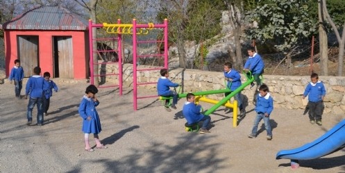 Köylü Çocuklar Oyun Parklarına Kavuşuyor
