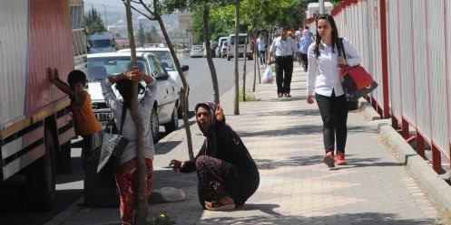 Dilenci kadından tehdit; Kocam Sizi Bulur Ve Öldürür