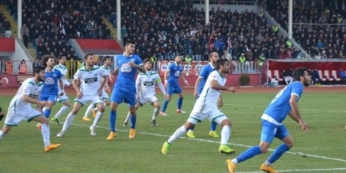 Mavi Fırtına Hakem Engeline Takıldı
