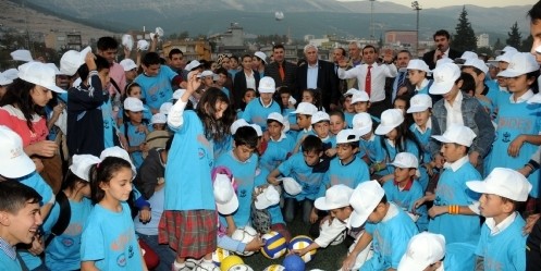 ``Sporla Engelleri Yıkın, Mutluluk Yakın`` Projesi