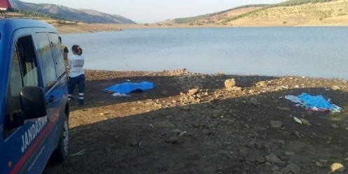Baraj gölüne giren iki kardeş boğuldu 