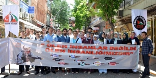 Elbistan`da İsrail mallarına boykot standı
