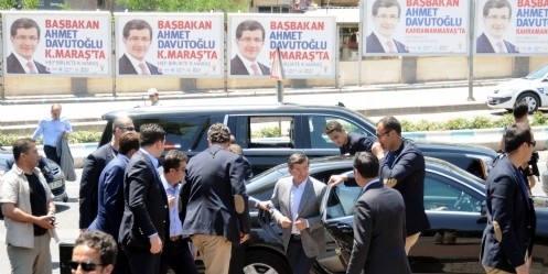 Davutoğlu, cuma namazını Kahramanmaraş Ulu Cami`de kıldı 