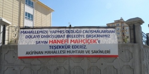 Onikişubat Belediyesi Hizmetlerine Afişle Teşekkür Ettiler