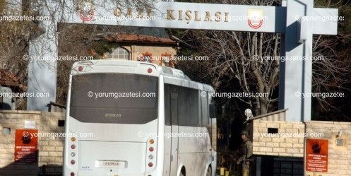 Alman askerleri, Gazi Kışlası`nda incelemede bulundu 