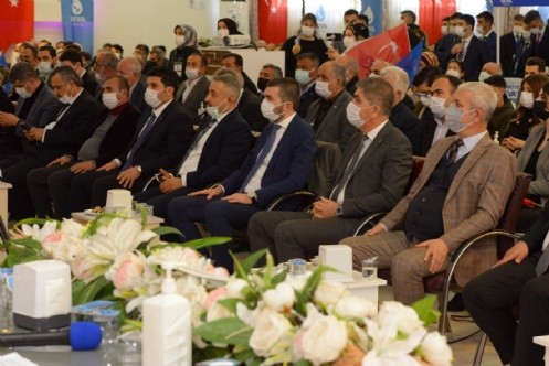 Deva Partisi Dulkadiroğlu İlçe Kongresi Yoğun Bir Katılımla Gerçekleşti
