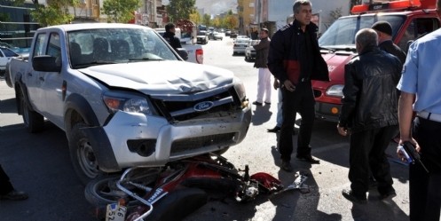 Elbistan`da trafik kazası; 1 yaralı