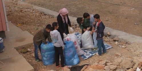 Suriyelilere yardım