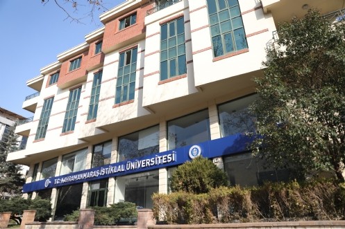İstiklal Üniversitesi Yeni Hizmet Binasında