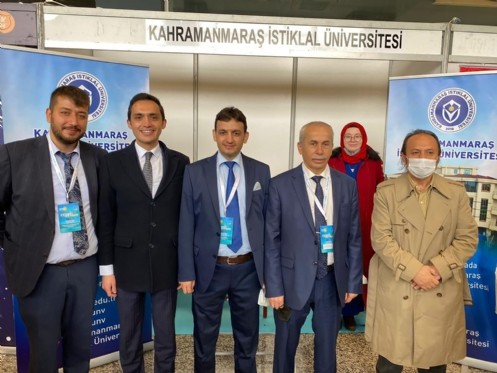 İstiklal Üniversitesi İpekyolu Kariyer Fuarı`nda