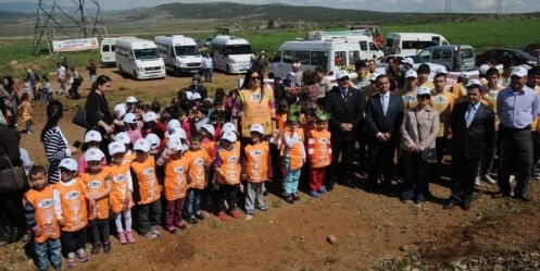 Peygamber sevgisiyle fidan diktiler 