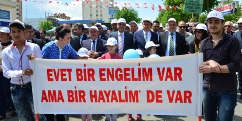 Büyükşehirden engelliler yürüyüşü