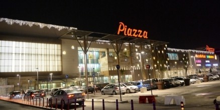 Piazza ışıl ışıl
