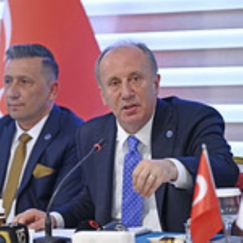 
Muharrem İnce; Çözdükleri Tek Sorun Trafik
