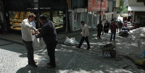 Kapalı Çarşı Esnafı Su Baskınlarından Şikayetçi