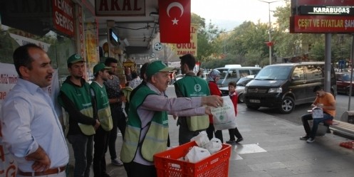 2400 Somuncu Baba Ekmeği dağıtıldı