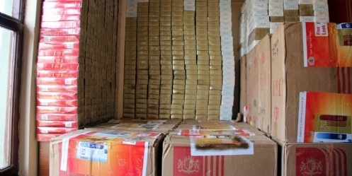 83 bin 400 paket kaçak sigara ele geçirildi 