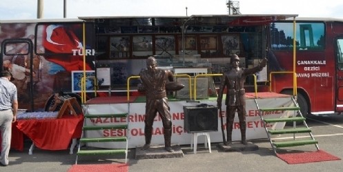 Çanakkale Savaş Müzesi Otobüsü Piazza`da