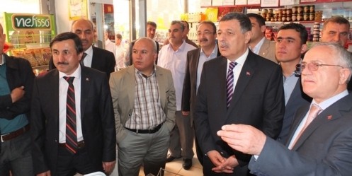 Pakdil; Kırsal kalkınma, modern 
yolların yapımı ile sağlanacaktır
