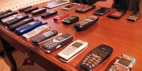 Bu da cep telefonu koleksiyonu
