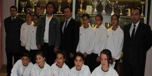 Voleybol takımından Kabakcı