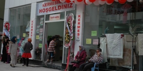 Gönül Dostları kermesi devam ediyor