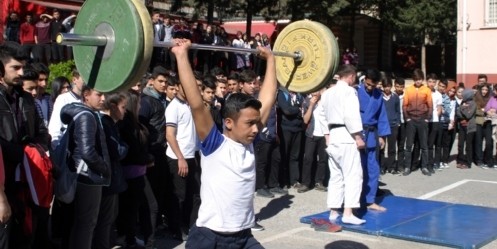 Hayata Sporla Hazırlandılar
