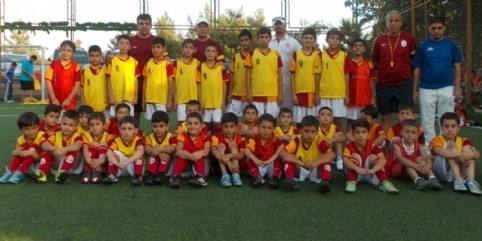 Galatasaray Futbol Okulu sporcuları testten geçti