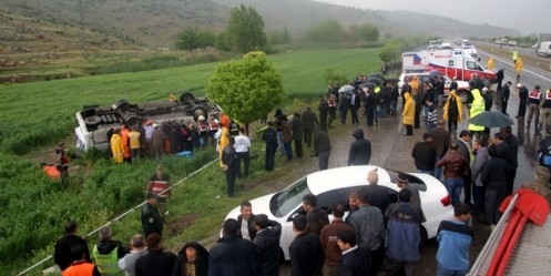 Kazada hayatını kaybedenlerin kimlikleri belirlendi 