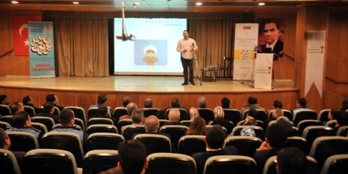 Büyükşehir Personeline İletişim Semineri