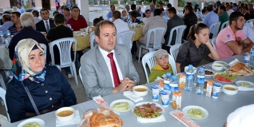 Şehit aileleri ve gaziler iftarda buluştu