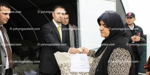 K.Maraş Barosu Suriyeli 548 mülteciye giyim yardımında bulundu