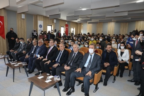 KİÜ`DE ``Madde Bağımlılığı ve Uyuşturucu İle Mücadele`` Konulu Seminer Düzenlendi